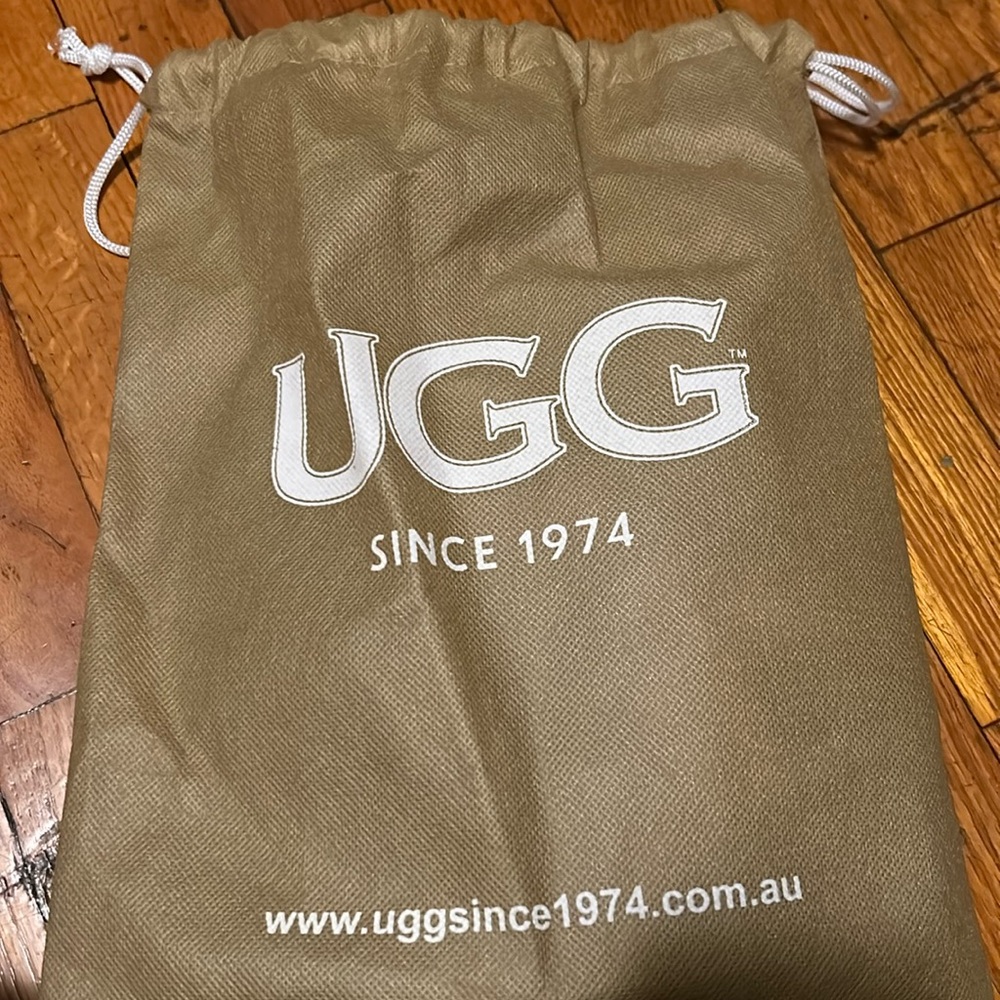 Newborn Uggs